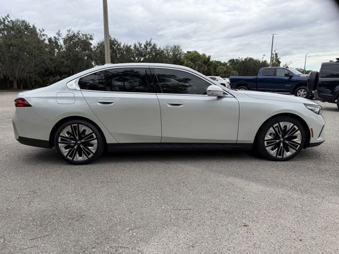 Used 2026 BMW 530i 530i w/ Premium Package image 6