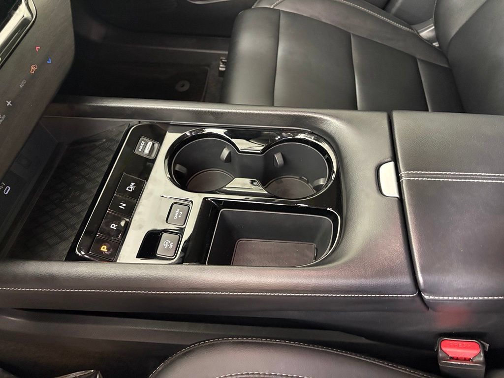 Certified 2025 Nissan Murano SV FWD image 31