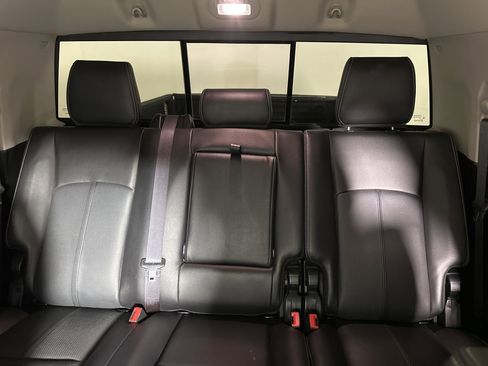 Used 2018 RAM 2500 Laramie w/ Sport Appearance Group image 24