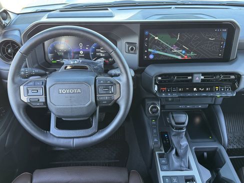 Used 2025 Toyota Land Cruiser image 13