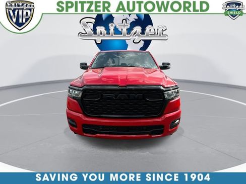 Used 2025 RAM 1500 Big Horn AWD/4WD image 3