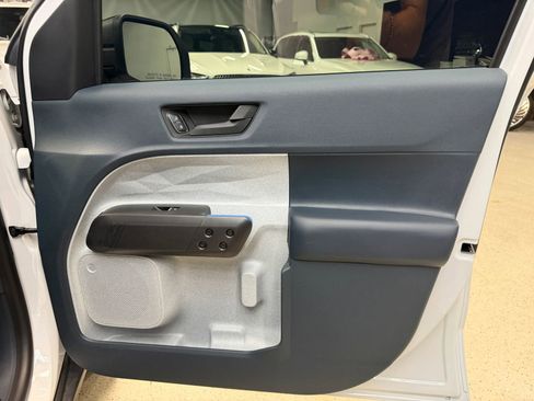 Used 2025 Ford Maverick XLT FWD image 43
