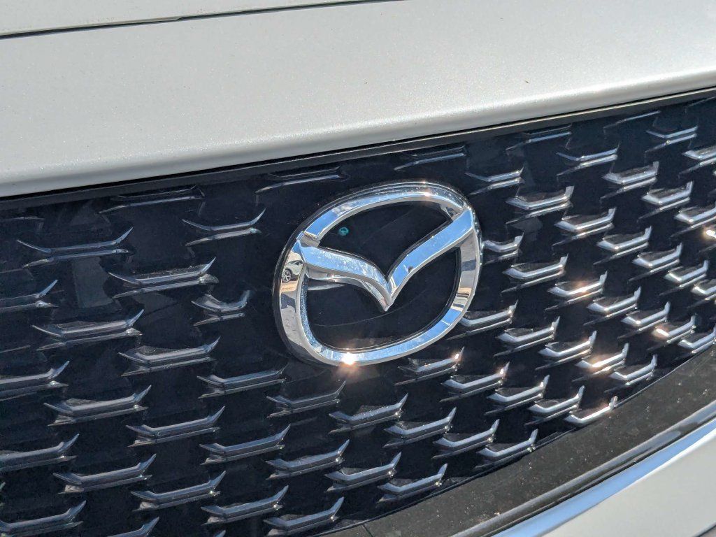 Used 2025 MAZDA CX-50 AWD 2.5 S w/ Premium Plus Pkg image 11