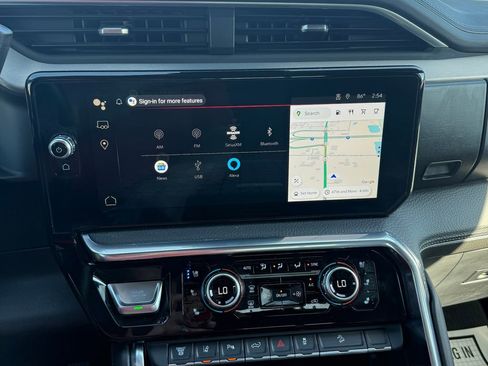 Used 2024 GMC Sierra 2500 Denali w/ Denali Reserve Package image 39