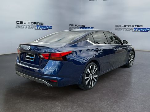 Used 2019 Nissan Altima 2.5 SR FWD image 5