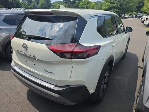 Used 2023 Nissan Rogue SV AWD/4WD image 4