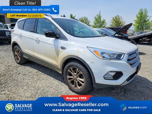 Used 2018 Ford Escape SE w/ SE Sync 3 Package AWD/4WD image 5