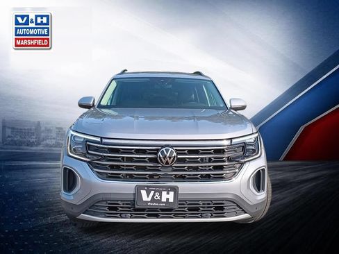 Used 2025 Volkswagen Atlas SE AWD/4WD image 9
