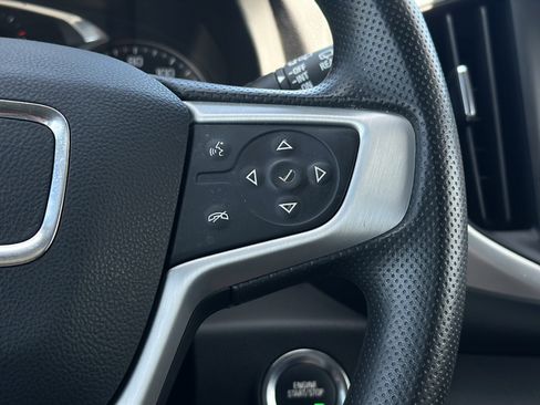 Used 2023 GMC Terrain SLE w/ Elevation Edition image 27