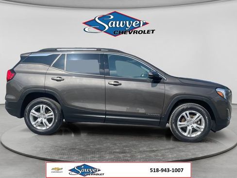 Used 2019 GMC Terrain SLE w/ Driver Convenience Package AWD/4WD image 6