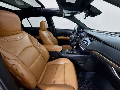 Used 2023 Cadillac XT4 Sport w/ Sun And Sound Package image 32