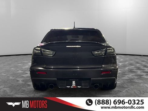 Used 2010 Mitsubishi Lancer Evolution GSR image 4