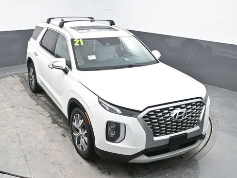 Used 2021 Hyundai Palisade SEL w/ Premium Package image 18