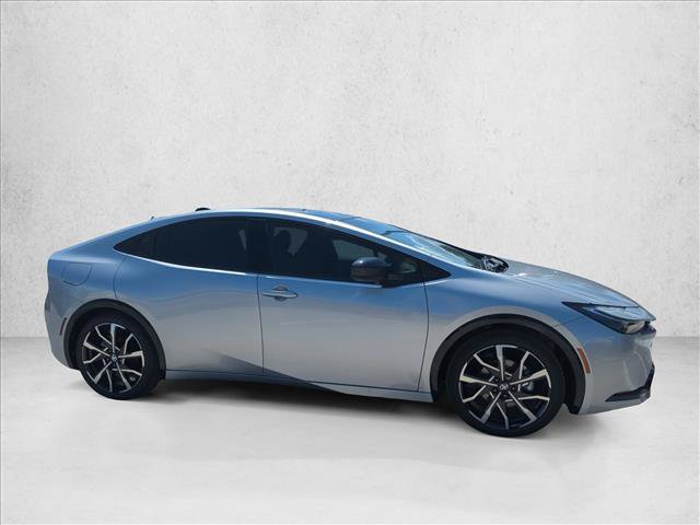 New 2027 Toyota Prius Plug-In Hybrid FWD image 4