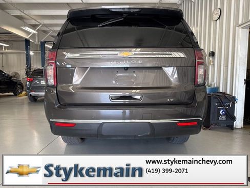 Used 2021 Chevrolet Tahoe LT w/ LT Signature Package image 12