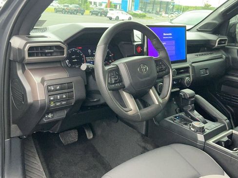 Certified 2024 Toyota Tacoma TRD Off-Road w/ TRD Off Road Upgrade Package AWD/4WD image 22