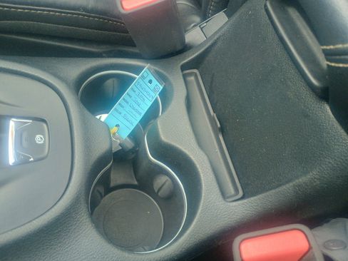 Used 2016 Jeep Cherokee Limited image 27