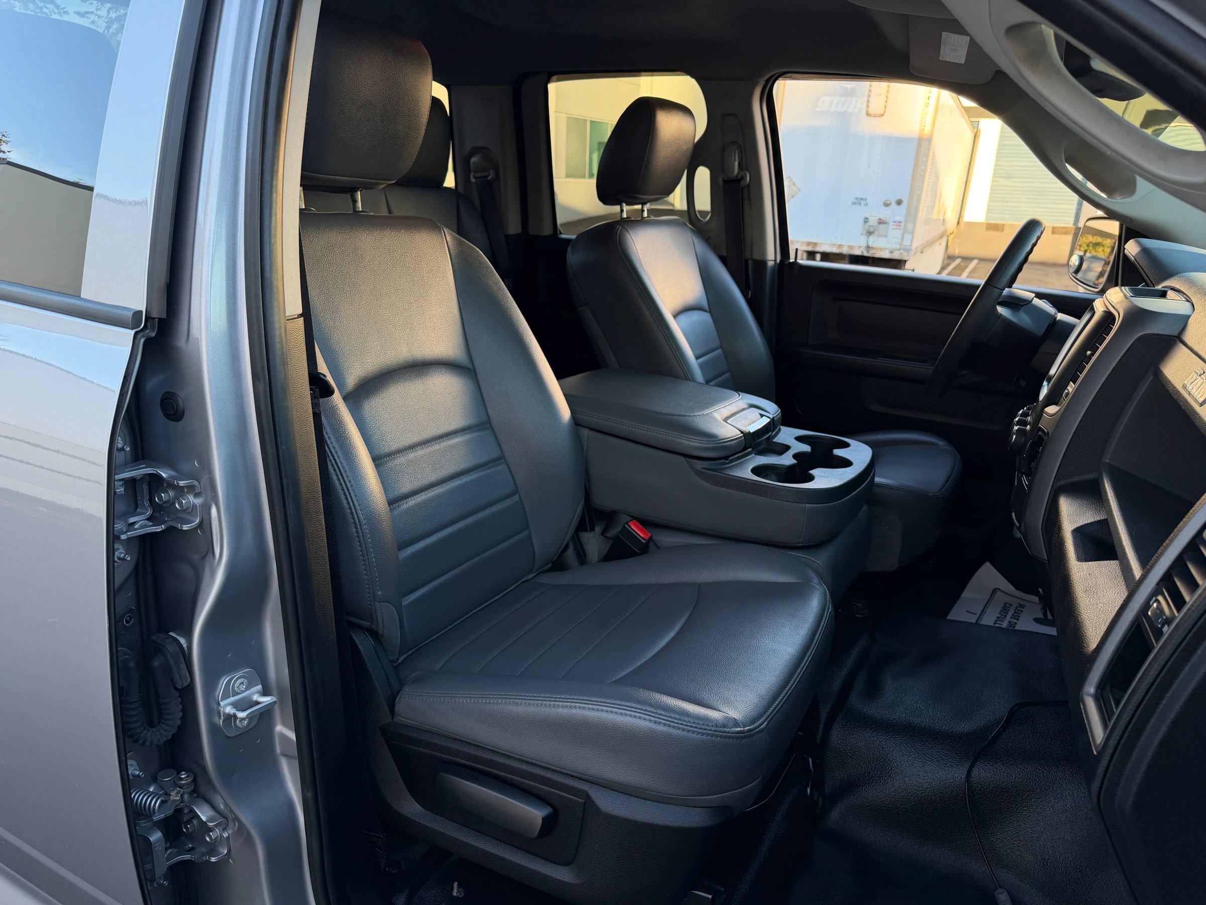 Used 2019 RAM 1500 ST AWD/4WD image 18