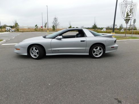 Used 1997 Pontiac Firebird Trans Am image 7
