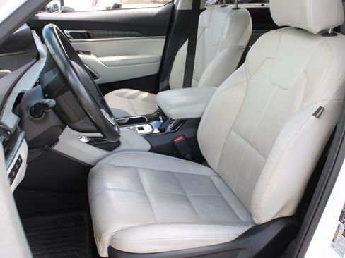 Used 2024 Kia Telluride SX AWD/4WD image 19