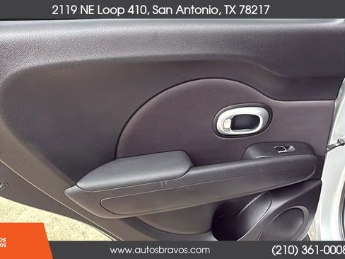 Used 2018 Kia Soul FWD image 16