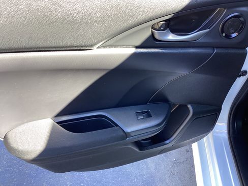 Used 2019 Honda Civic EX image 20