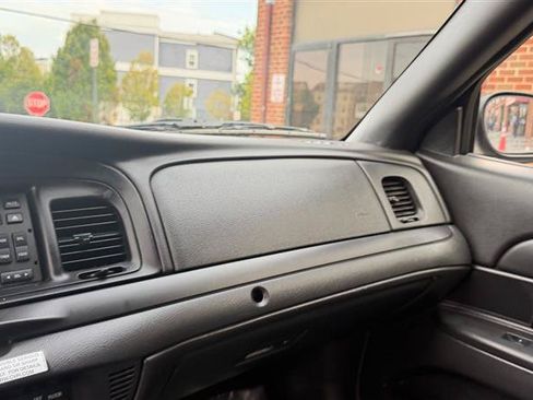 Used 2010 Ford Crown Victoria Police Interceptor RWD image 34