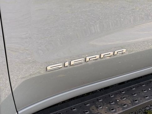 Used 2024 GMC Sierra 1500 Pro w/ Pro Value Package AWD/4WD image 7