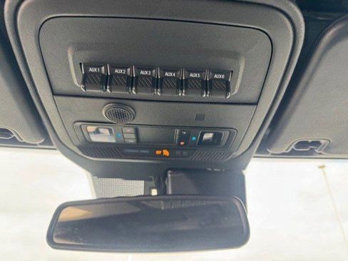 Used 2023 Ford Bronco Wildtrak image 18