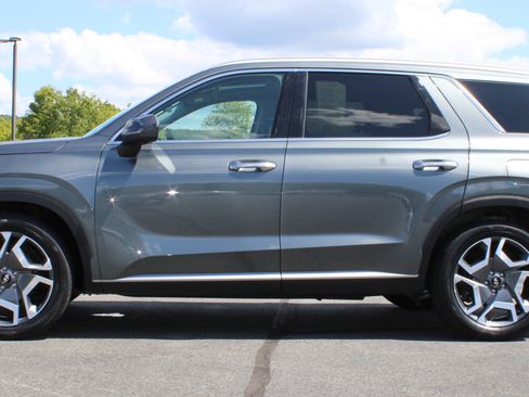 Used 2024 Hyundai Palisade SEL w/ Premium Package AWD/4WD image 14