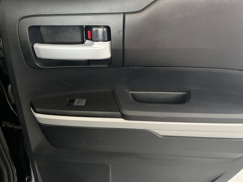 Used 2017 Toyota Tundra SR5 AWD/4WD image 63