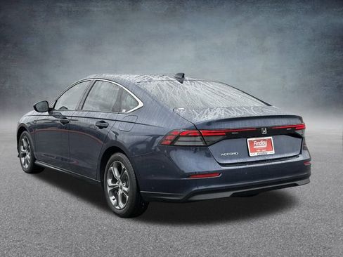 Used 2023 Honda Accord EX image 5