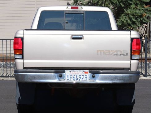 Used 1997 MAZDA B-Series Pickup 4x4 Cab Plus B4000 image 9