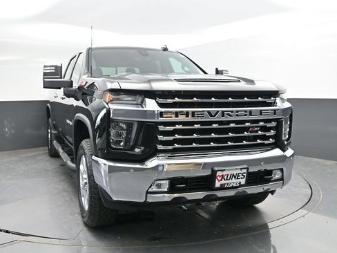 Used 2021 Chevrolet Silverado 2500 LTZ w/ LTZ Premium Package AWD/4WD image 2