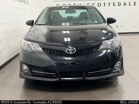 Used 2012 Toyota Camry SE w/ Leather Pkg FWD image 9
