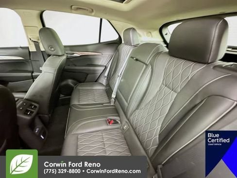 Used 2022 Buick Envision Avenir w/ Safety Package FWD image 30