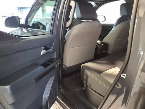 Used 2024 Toyota Tacoma TRD Sport AWD/4WD image 19