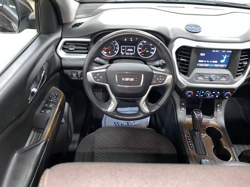 Used 2017 GMC Acadia SLE w/ LPO, Floor Liner Package AWD/4WD image 25