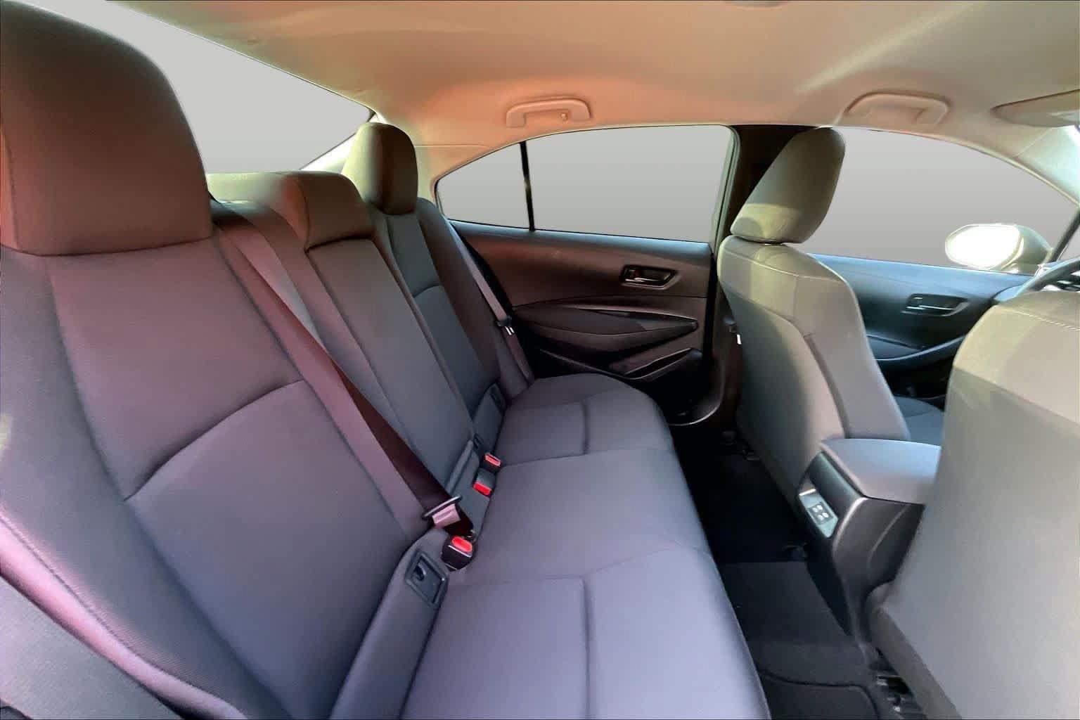 Used 2023 Toyota Corolla LE FWD image 19