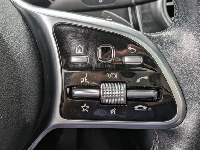 Used 2021 Mercedes-Benz GLC 300 image 24