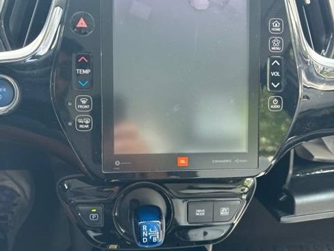 Used 2020 Toyota Prius Limited FWD image 9