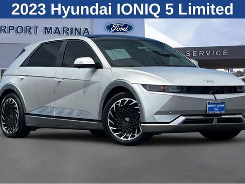 Used 2023 Hyundai Ioniq 5 Limited AWD/4WD image 2