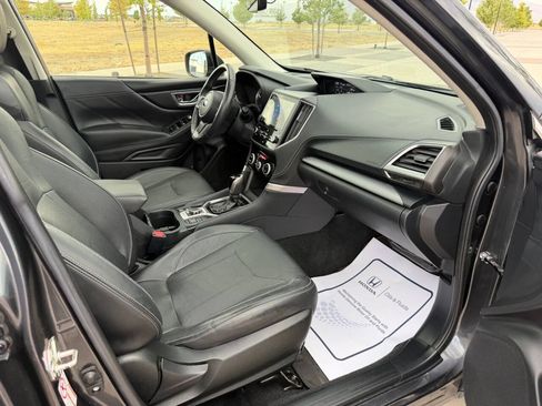 Used 2019 Subaru Forester Limited AWD/4WD image 16