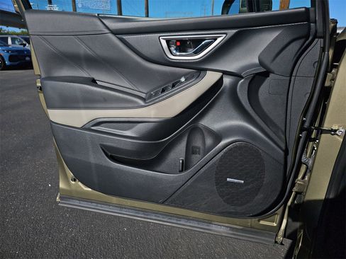 Used 2022 Subaru Forester Limited w/ Popular Package #3 image 28