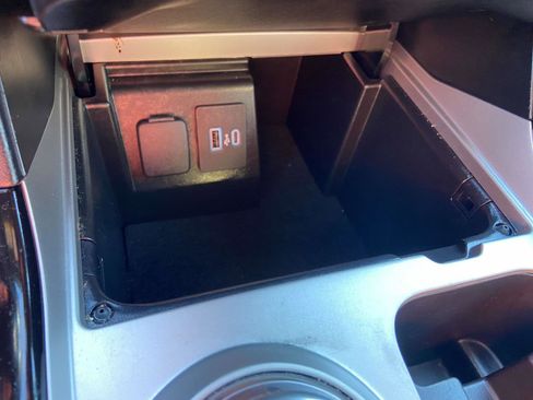 Used 2022 Ford Explorer ST-Line w/ Class IV Trailer Tow Package image 14