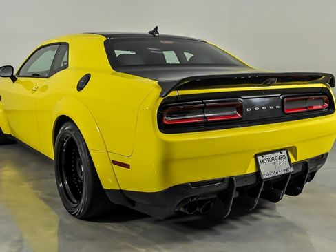 Used 2022 Dodge Challenger SRT Hellcat Redeye RWD image 8