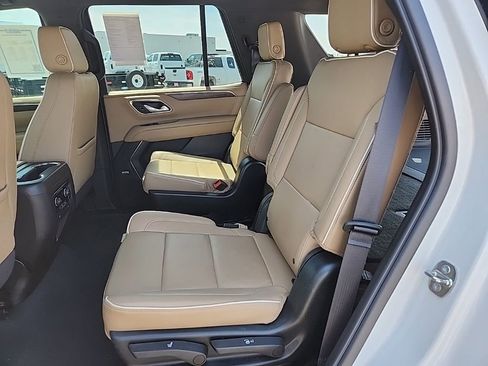 Certified 2022 Chevrolet Tahoe Premier AWD/4WD image 39