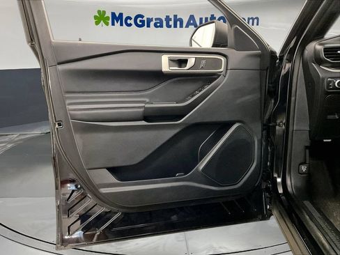 Used 2020 Ford Explorer XLT w/ Equipment Group 202A AWD/4WD image 28