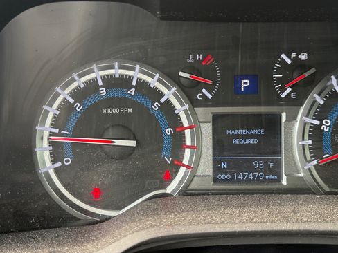 Used 2019 Toyota 4Runner SR5 Premium AWD/4WD image 11