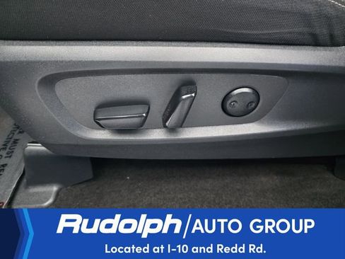 Used 2025 Nissan Pathfinder SV AWD/4WD image 10